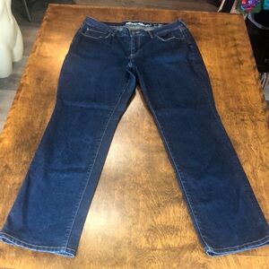 Eddie Bauer Curvy, straight leg Women’s Sz.12 Jeans‎